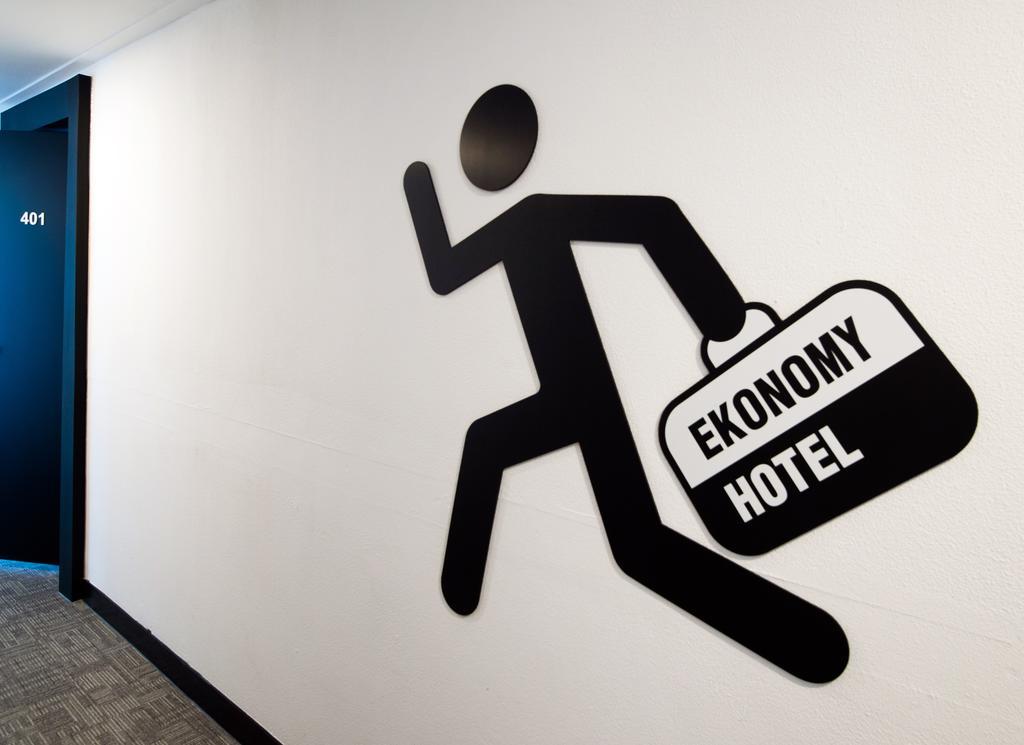 Ekonomy Hotel Сокчхо Экстерьер фото